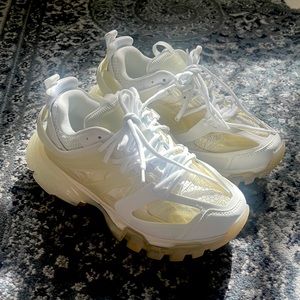 100% Authentic brand new Balenciaga Track size 8 sneakers. Never worn!